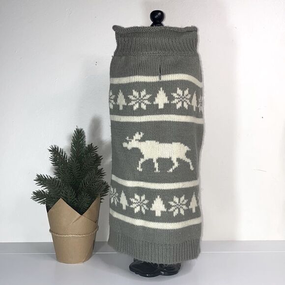 Snowflake Deer Fair Isle Knit Dog Sweater - Picture 2 of 9